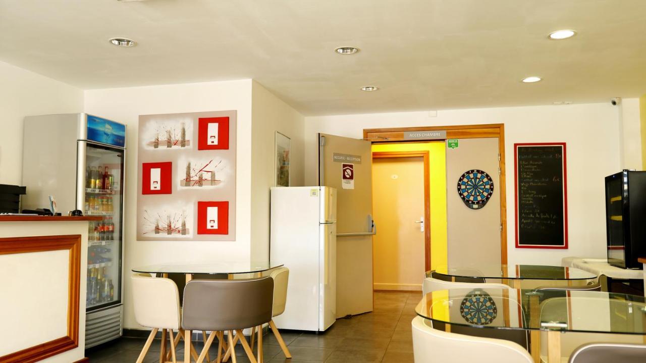 Lindsey Hotel Сен-П'єр Екстер'єр фото